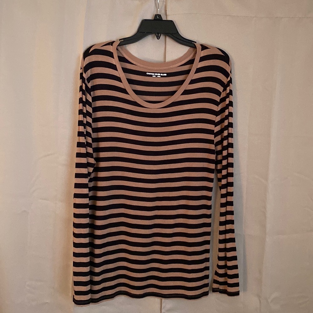 Long sleeve shirt/tee